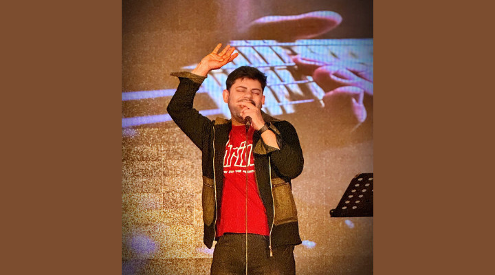 স্টেজ শো’তে অনবদ্য তরিক মৃধা